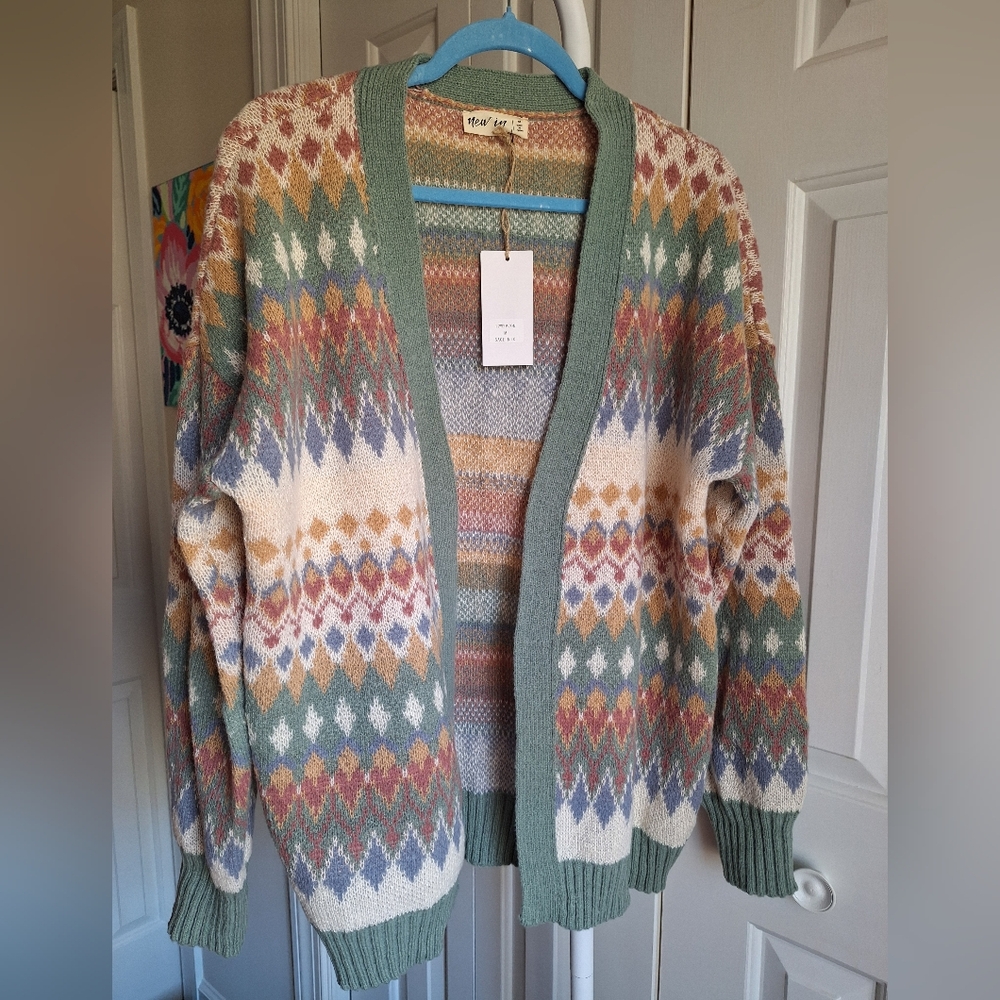 New In Multicolor Patterned Women's Sweater - Picture 8 of 9